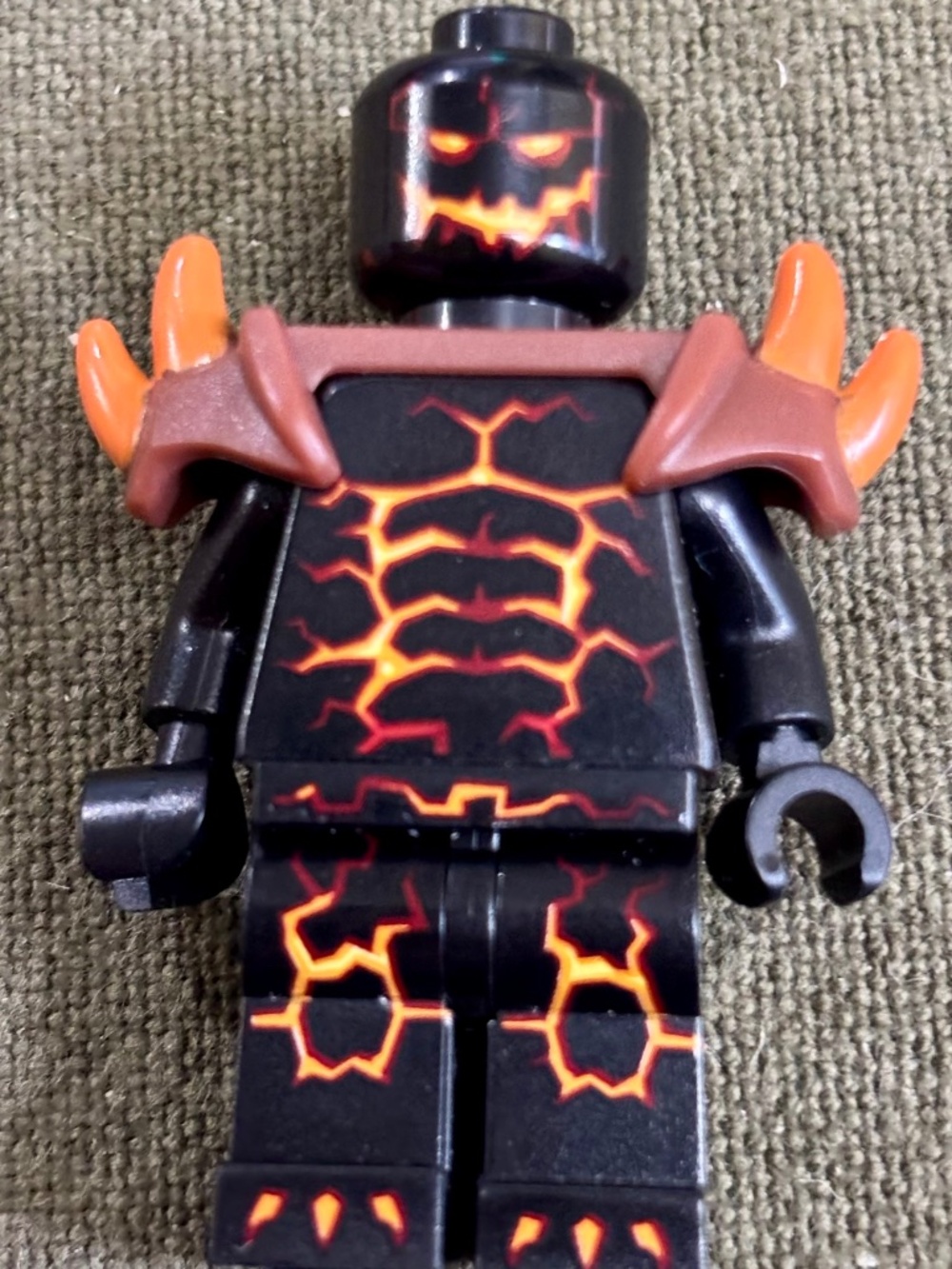 LEGO NEXO KNIGHTS "Moltar" nex017 EUC!
